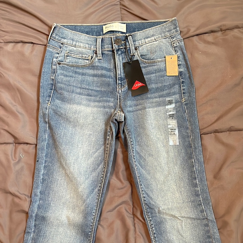 NWT MUDD SKINNY JEANS